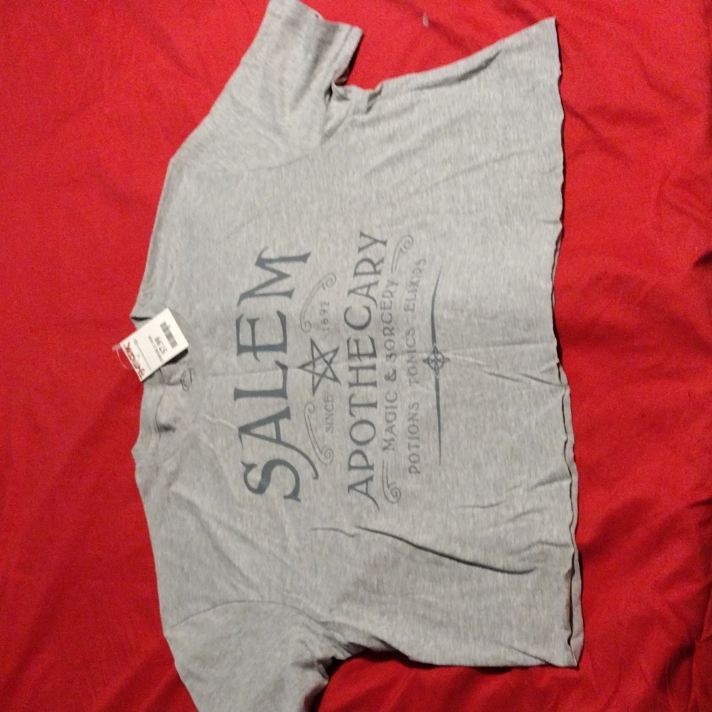 Social culture cropped shirt brand new with tag